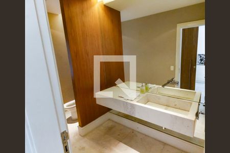 Lavabo de casa à venda com 4 quartos, 430m² em Vila Inah, São Paulo