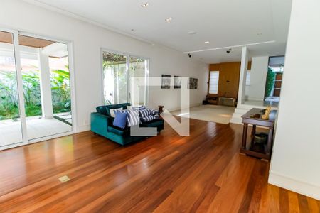 Sala 1 de casa à venda com 4 quartos, 430m² em Vila Inah, São Paulo