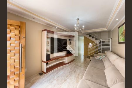 Sala de casa à venda com 3 quartos, 150m² em Cidade Líder, São Paulo