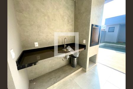 Casa de condomínio à venda com 208m², 4 quartos e 4 vagas Casa de condomínio à venda com 208m², 4 quartos e 4 vagasChurrasqueira