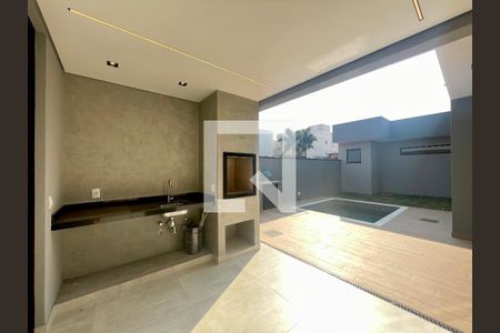 Casa de condomínio à venda com 208m², 4 quartos e 4 vagas Casa de condomínio à venda com 208m², 4 quartos e 4 vagasChurrasqueira