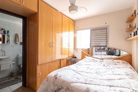 Suíte de apartamento à venda com 3 quartos, 126m² em Vila Romero, São Paulo