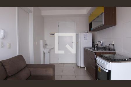 Sala/Cozinha  de apartamento para alugar com 1 quarto, 30m² em Vila Alpina, São Paulo