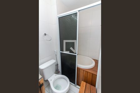 Apartamento à venda com 78m², 2 quartos e 2 vagas Apartamento à venda com 78m², 2 quartos e 2 vagasBanheiro