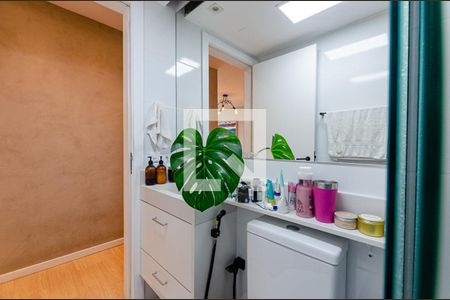 Banheiro de apartamento à venda com 1 quarto, 70m² em Icaraí, Niterói