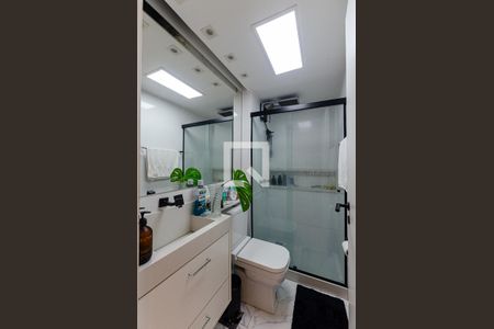 Banheiro de apartamento à venda com 1 quarto, 70m² em Icaraí, Niterói