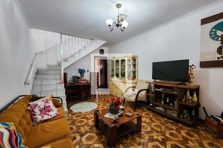 Casa à venda com 200m², 3 quartos e 2 vagasSala