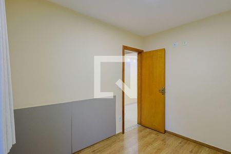 Quarto 2 de apartamento para alugar com 2 quartos, 60m² em Cabral, Contagem