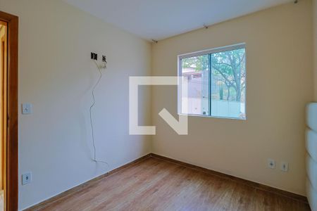 Quarto 1 de apartamento para alugar com 2 quartos, 60m² em Cabral, Contagem