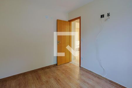 Quarto 1 de apartamento para alugar com 2 quartos, 60m² em Cabral, Contagem