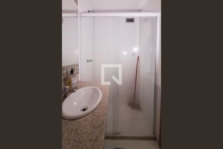 Banheiro de casa para alugar com 1 quarto, 30m² em Centro, Duque de Caxias