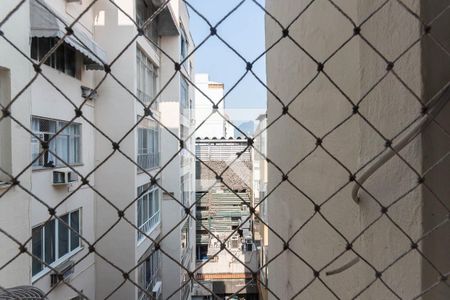 Vista Sala de apartamento à venda com 2 quartos, 74m² em Tijuca, Rio de Janeiro