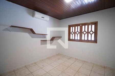 Quarto 1 de casa para alugar com 3 quartos, 200m² em Jardim Novo Mundo, Goiânia