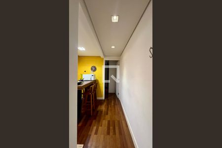 Corredor de apartamento à venda com 1 quarto, 58m² em Pinheiros, São Paulo