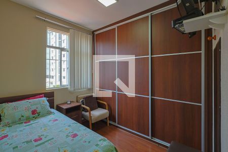 Quarto 1 de apartamento à venda com 3 quartos, 180m² em Sagrada Família, Belo Horizonte