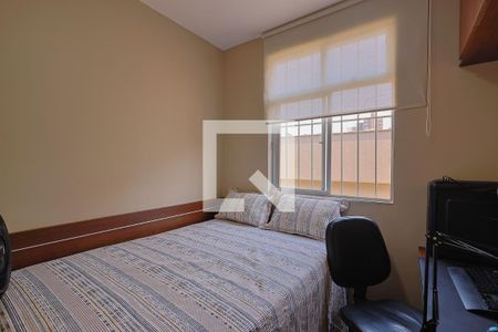 Quarto 2 de apartamento à venda com 3 quartos, 180m² em Sagrada Família, Belo Horizonte