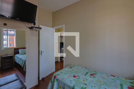 Quarto 1 de apartamento à venda com 3 quartos, 180m² em Sagrada Família, Belo Horizonte