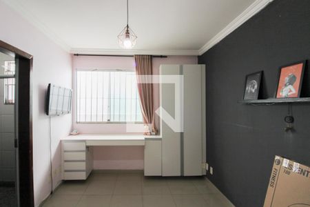 Suite de casa à venda com 3 quartos, 180m² em Itapoã, Belo Horizonte