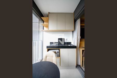 Varanda/Cozinha de kitnet/studio para alugar com 1 quarto, 23m² em Cerqueira César, São Paulo