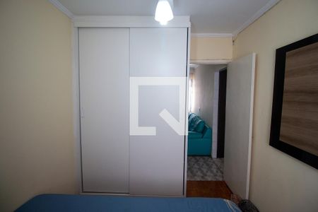 Quarto 1 de apartamento para alugar com 2 quartos, 48m² em Conjunto Residencial José Bonifácio, São Paulo