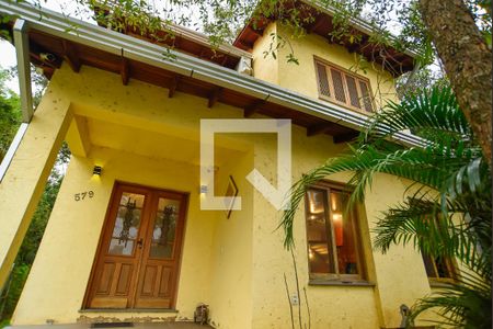 Casa de condomínio para alugar com 207m², 3 quartos e 2 vagas Casa de condomínio para alugar com 207m², 3 quartos e 2 vagasFachada