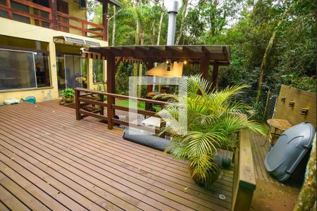 Casa de condomínio para alugar com 207m², 3 quartos e 2 vagas Casa de condomínio para alugar com 207m², 3 quartos e 2 vagasQuintal