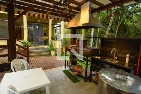 Casa de condomínio para alugar com 207m², 3 quartos e 2 vagas Casa de condomínio para alugar com 207m², 3 quartos e 2 vagasÁrea comum - Churrasqueira