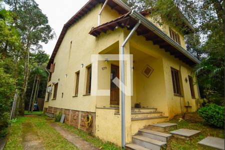 Casa de condomínio para alugar com 207m², 3 quartos e 2 vagas Casa de condomínio para alugar com 207m², 3 quartos e 2 vagasFachada