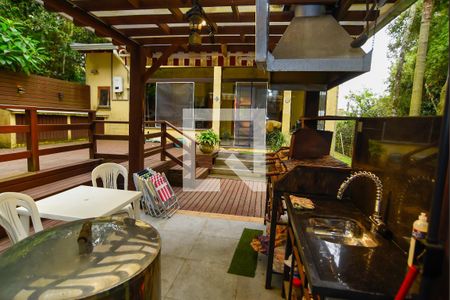 Casa de condomínio para alugar com 207m², 3 quartos e 2 vagas Casa de condomínio para alugar com 207m², 3 quartos e 2 vagasÁrea comum - Churrasqueira