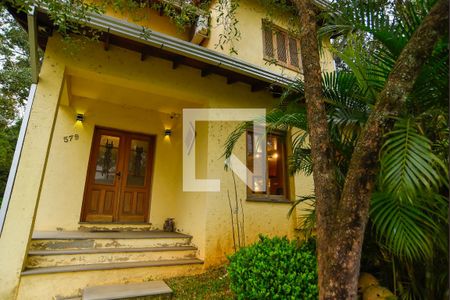 Casa de condomínio para alugar com 207m², 3 quartos e 2 vagas Casa de condomínio para alugar com 207m², 3 quartos e 2 vagasFachada