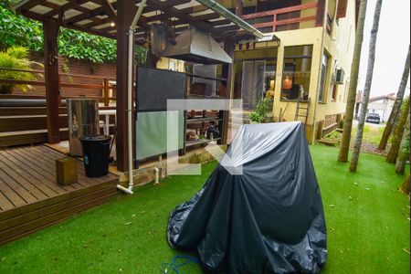 Casa de condomínio para alugar com 207m², 3 quartos e 2 vagas Casa de condomínio para alugar com 207m², 3 quartos e 2 vagasQuintal