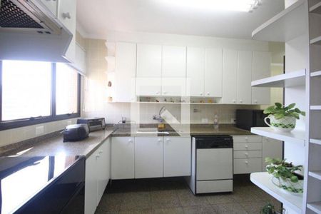 Apartamento à venda com 4 quartos, 180m² em Pompeia, São Paulo