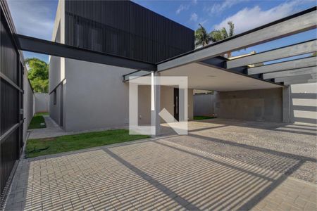 Casa à venda com 4 quartos, 579m² em Granja Julieta, São Paulo