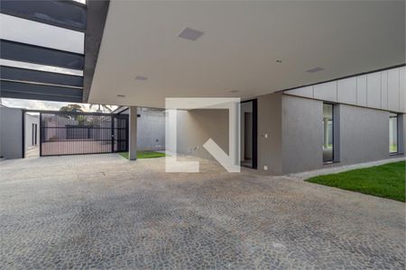 Casa à venda com 4 quartos, 579m² em Granja Julieta, São Paulo