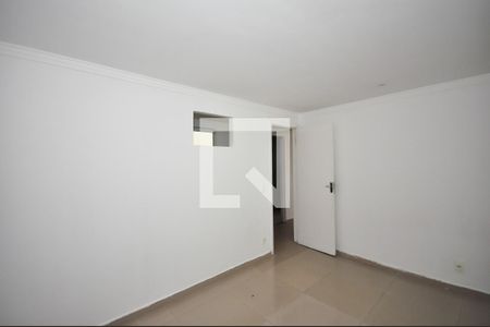 Quarto 1 de casa para alugar com 2 quartos, 130m² em Jardim Oliveiras, Taboão da Serra