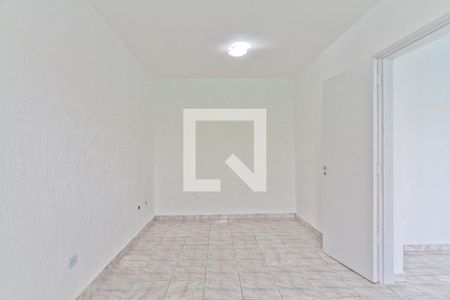 Quarto de casa para alugar com 1 quarto, 60m² em Vila Primavera, São Paulo