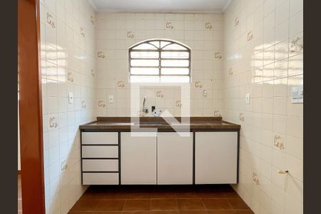 Cozinha de casa para alugar com 4 quartos, 150m² em Jardim Marisa, São Paulo