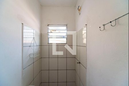 Banheiro de kitnet/studio para alugar com 1 quarto, 30m² em Jardim Las Vegas, Santo André