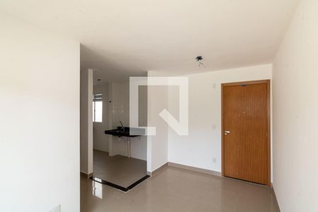 Sala de apartamento para alugar com 2 quartos, 45m² em Inhoaíba, Rio de Janeiro