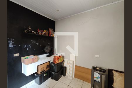 Quarto 2 de casa para alugar com 2 quartos, 70m² em Jardim do Castelo, Ferraz de Vasconcelos