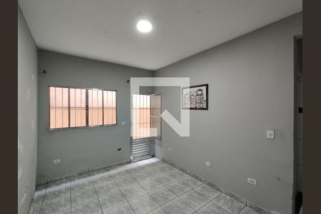 Sala de casa para alugar com 2 quartos, 70m² em Jardim do Castelo, Ferraz de Vasconcelos