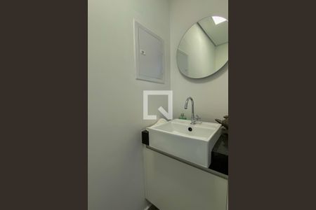 Lavabo de apartamento à venda com 1 quarto, 90m² em Serra, Belo Horizonte