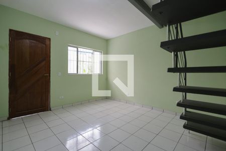 Sala de casa para alugar com 2 quartos, 70m² em Vila Santa Maria, São Paulo