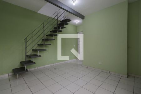 Sala de casa para alugar com 2 quartos, 70m² em Vila Santa Maria, São Paulo