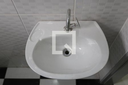 Lavabo de casa para alugar com 2 quartos, 70m² em Vila Santa Maria, São Paulo