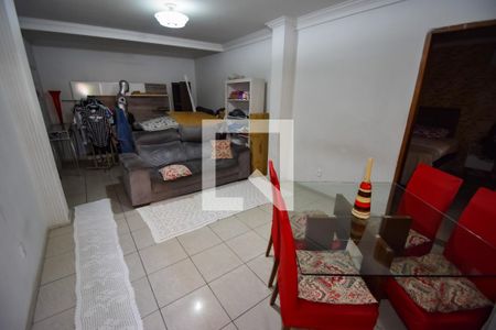 Sala de casa para alugar com 3 quartos, 550m² em Quintino Bocaiúva, Rio de Janeiro