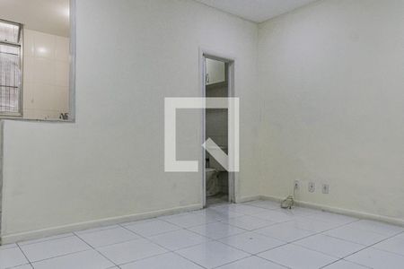 Sala/Quarto de kitnet/studio para alugar com 1 quarto, 40m² em Leme, Rio de Janeiro