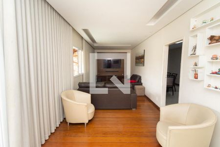 Sala de casa para alugar com 4 quartos, 360m² em Fonte Grande, Contagem