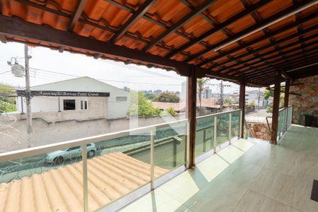 Varanda da Sala de casa para alugar com 4 quartos, 360m² em Fonte Grande, Contagem