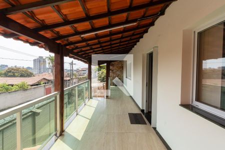 VAranda da Sala de casa à venda com 4 quartos, 360m² em Fonte Grande, Contagem